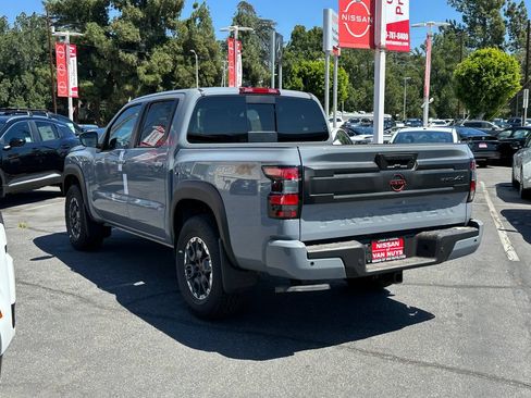 New 2026 Nissan Frontier PRO-4X w/ Tow Package AWD/4WD image 4
