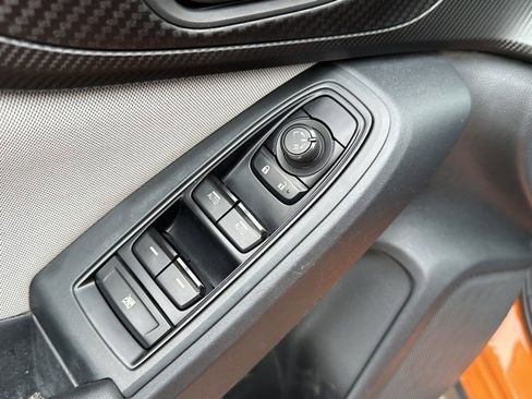 Used 2019 Subaru Crosstrek 2.0i Premium image 11