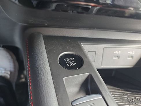 New 2026 Nissan Kicks SR image 26