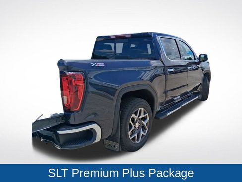 Used 2022 GMC Sierra 1500 SLT w/ SLT Premium Plus Package AWD/4WD image 9