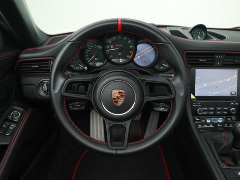 Used 2019 Porsche 911 Speedster RWD image 27