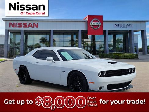 Used 2023 Dodge Challenger R/T w/ Blacktop Package image 1