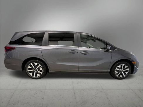 New 2026 Honda Odyssey EX-L image 7