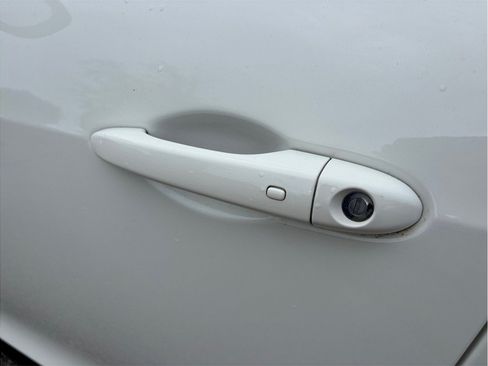Used 2021 Maserati Ghibli S RWD image 14