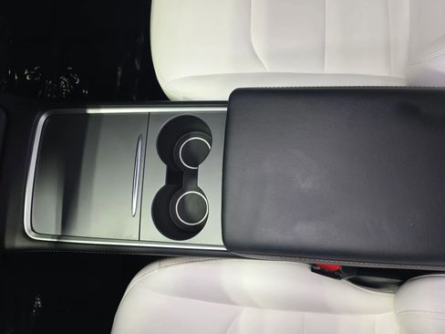 Used 2022 Tesla Model 3 Long Range AWD/4WD image 13