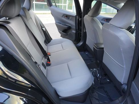 Used 2025 Toyota Prius LE image 12