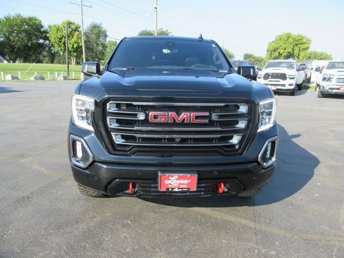 Certified 2021 GMC Sierra 1500 AT4 w/ AT4 Premium Package AWD/4WD image 16