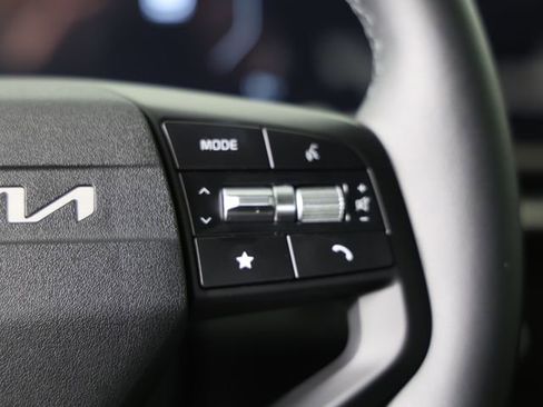 New 2026 Kia Sportage SX FWD image 15