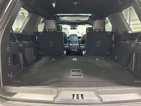 Used 2023 Ford Expedition Platinum image 36