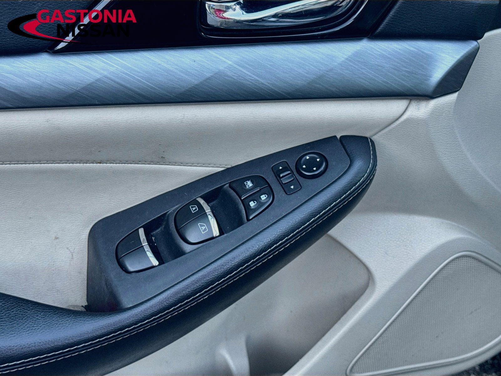 Used 2016 Nissan Maxima 3.5 SV FWD image 23