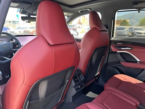New 2026 Audi SQ5 Prestige AWD/4WD image 18
