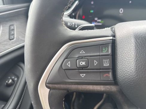 Used 2022 Jeep Grand Cherokee Limited 4xe AWD/4WD image 17