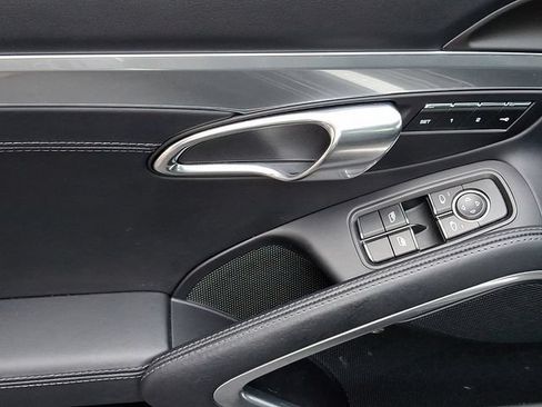Certified 2018 Porsche 911 Turbo AWD/4WD image 16