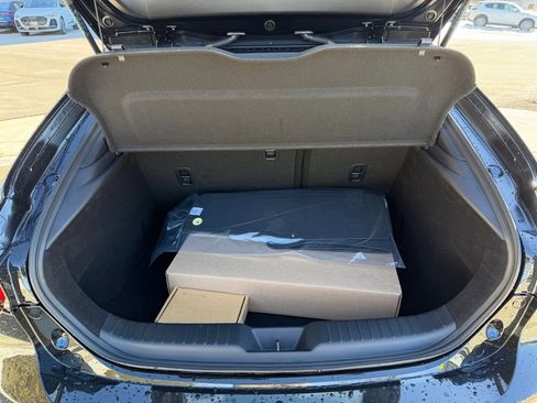 New 2026 MAZDA MAZDA3 Hatchback w/Premium Plus Pkg image 12