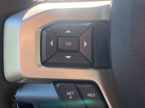 Used 2020 Ford F150 Lariat image 19