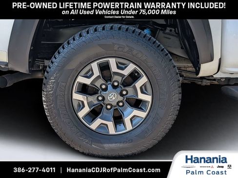 Used 2021 Toyota Tacoma TRD Off-Road w/ Technology Package AWD/4WD image 11