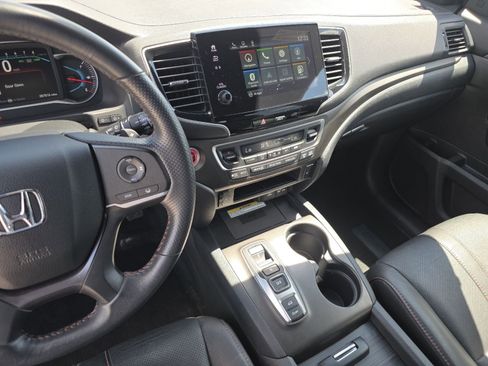 Certified 2022 Honda Pilot TrailSport image 28