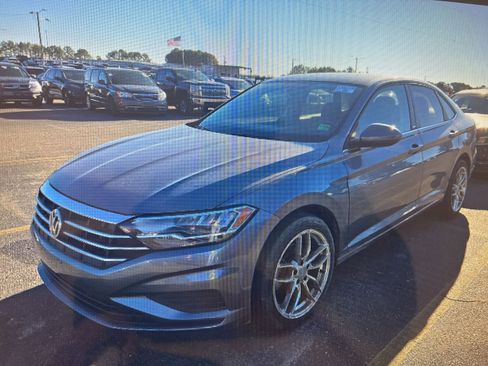 Used 2020 Volkswagen Jetta S w/ Driver Assistance Package image 1