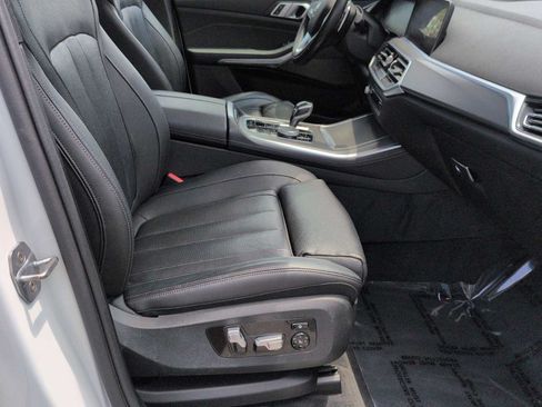 Used 2019 BMW X5 xDrive50i w/ Luxury Seating Package AWD/4WD image 23