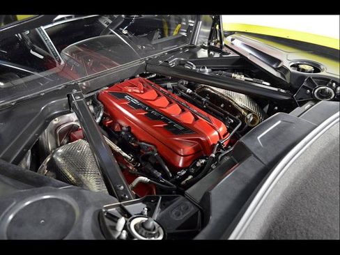 Used 2022 Chevrolet Corvette Stingray Premium Cpe w/ Z51 Performance Package RWD image 18