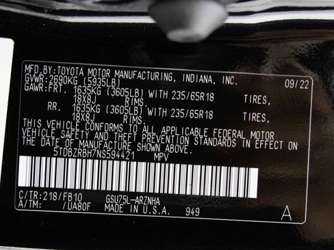 Used 2022 Toyota Highlander LE AWD/4WD image 54