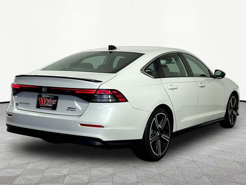Used 2024 Honda Accord Sport image 6