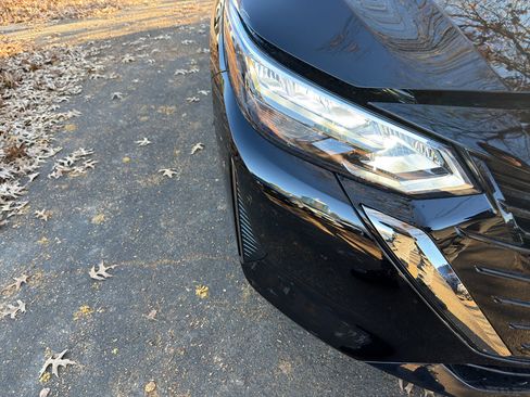 New 2025 Nissan Sentra SR image 10