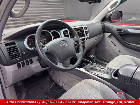 Used 2004 Toyota 4Runner SR5 RWD image 11