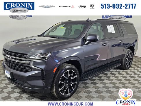 Used 2022 Chevrolet Suburban RST w/ Sport Performance Package image 1