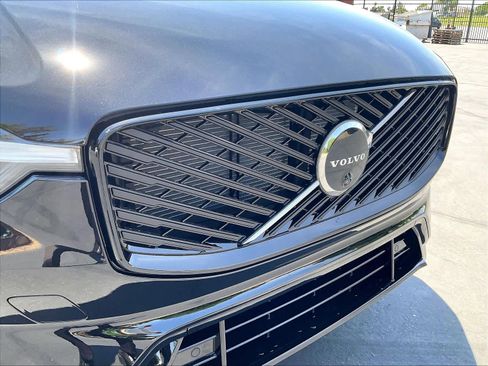 New 2026 Volvo XC60 T8 Ultra w/ Climate Package AWD/4WD image 33