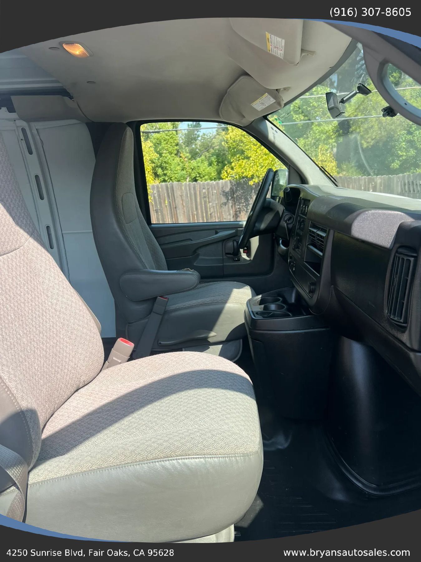 Used 2014 Chevrolet Express 2500 RWD image 13