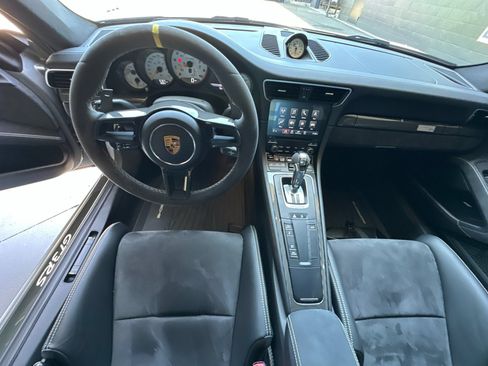 Certified 2019 Porsche 911 GT3 RS RWD image 6