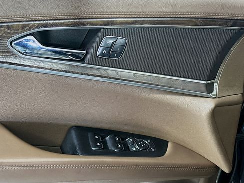 Used 2016 Lincoln MKX Reserve w/ Driver Assistance Package image 15