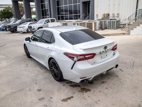 Used 2022 Toyota Camry XSE image 9