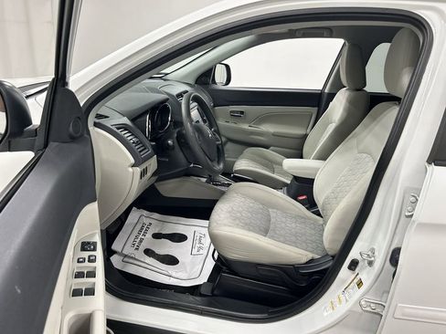 Used 2020 Mitsubishi Outlander Sport ES AWD/4WD image 9