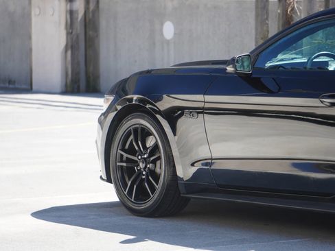 Used 2015 Ford Mustang GT Premium image 10