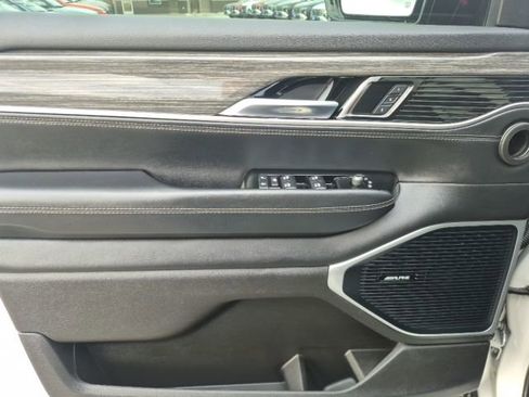 Used 2022 Jeep Wagoneer Series II w/ Premium Group I image 11