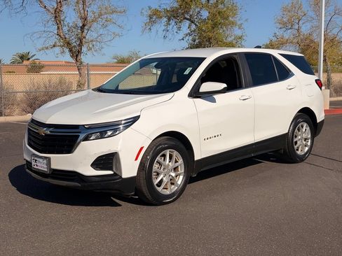 Used 2023 Chevrolet Equinox LT FWD image 2