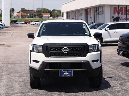Used 2022 Nissan Frontier S w/ Technology Package AWD/4WD image 4