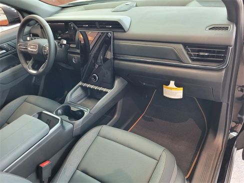 New 2026 GMC Terrain AT4 w/ Convenience Package III image 17