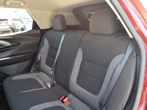 Used 2024 Chevrolet TrailBlazer LT FWD image 18