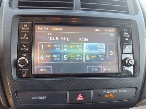 Used 2021 Mitsubishi Outlander Sport ES FWD image 12