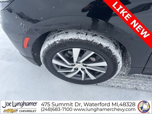 Used 2024 Chevrolet Equinox LT w/ LPO, Floor Liner Package image 9