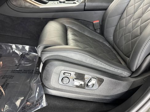 Used 2025 BMW X7 xDrive40i AWD/4WD image 15