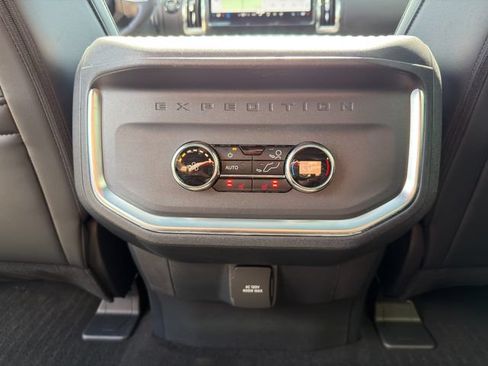 Used 2026 Ford Expedition Tremor AWD/4WD image 30