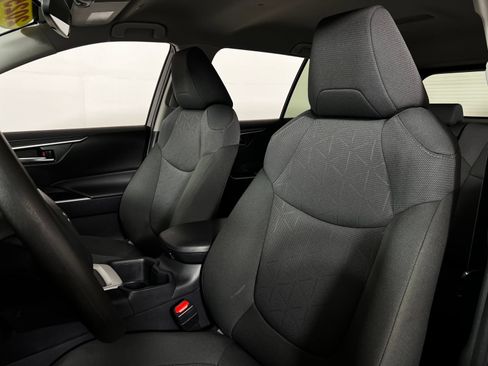 Certified 2025 Toyota RAV4 XLE AWD/4WD image 13