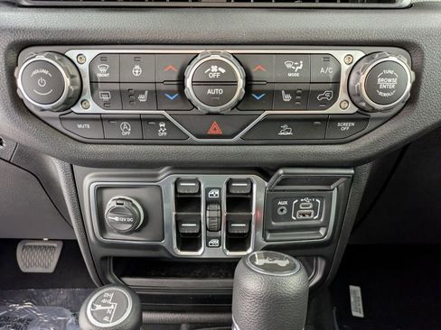 New 2026 Jeep Wrangler Sport S image 21