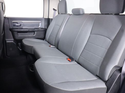 Used 2023 RAM 1500 Classic SLT AWD/4WD image 33