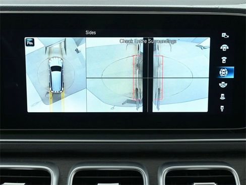 Used 2022 Mercedes-Benz GLS 450 4MATIC image 36