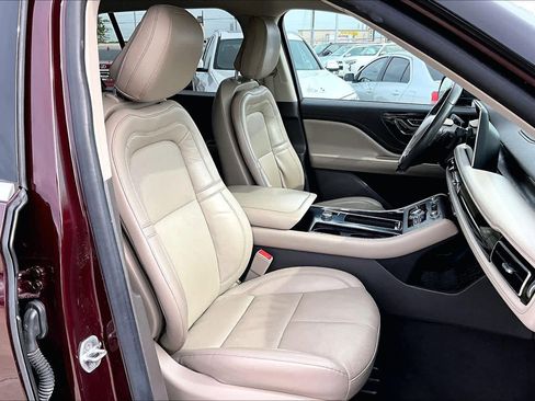 Used 2020 Lincoln Aviator Reserve image 8